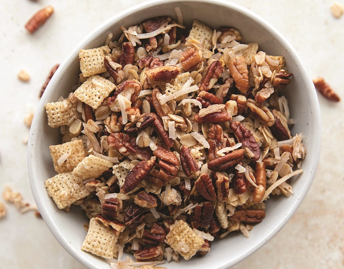 Salty Pecan Snack Mix Venango